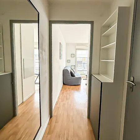 Apartment Equipe, Fonctionnel Avec Parking Privatif *