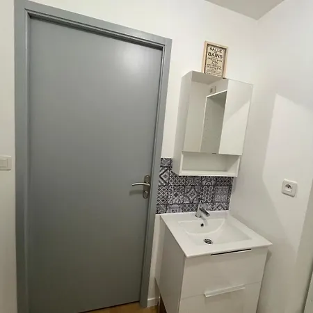 Apartman Equipe, Fonctionnel Avec Parking Privatif La Rochelle